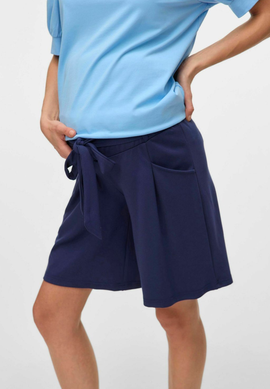 Шорты MAMALICIOUS, темно-синий
Шорты MAMALICIOUS, темно-синий