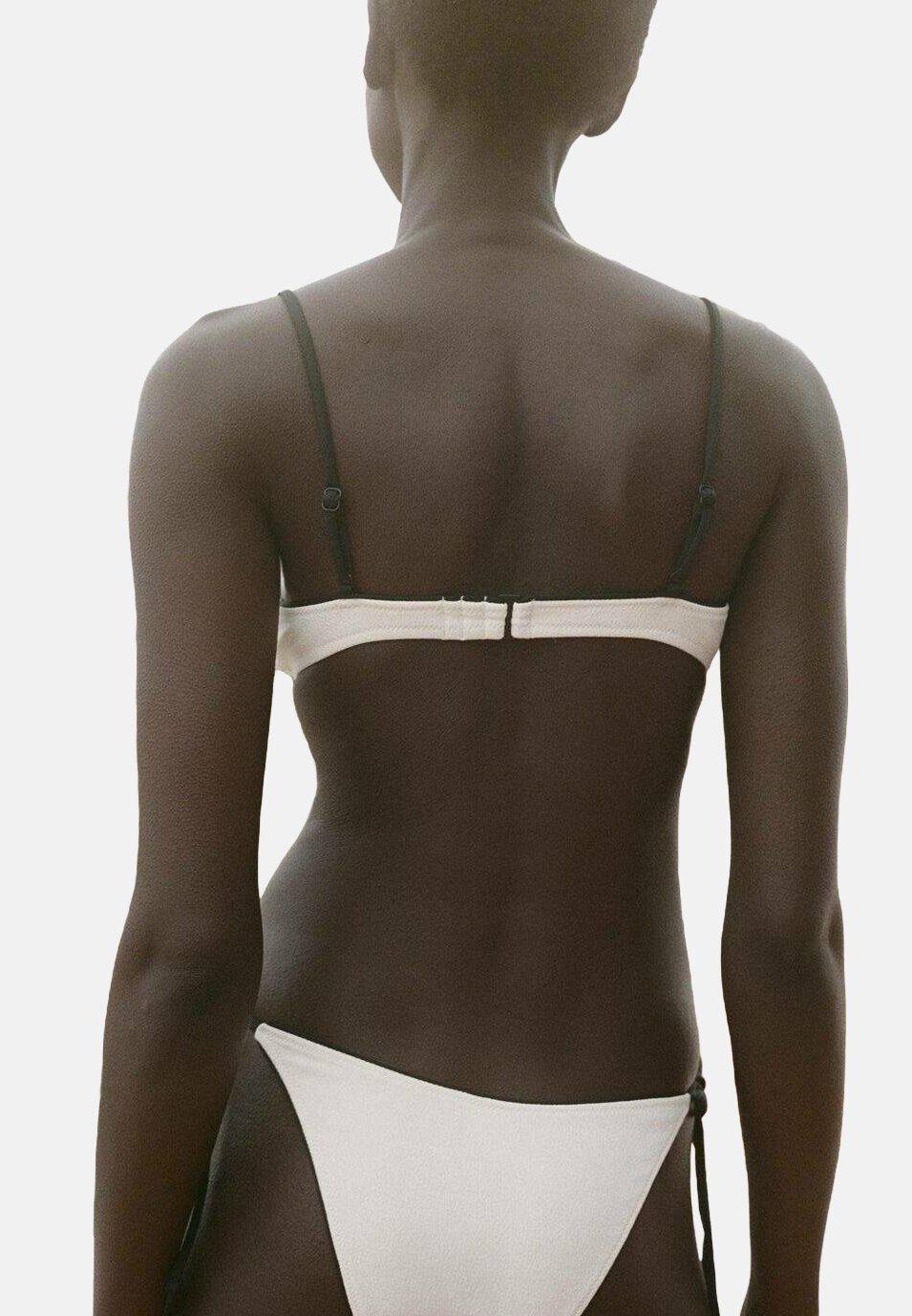 Верх бикини FARO Mango, белый
Верх бикини FARO Mango, белый