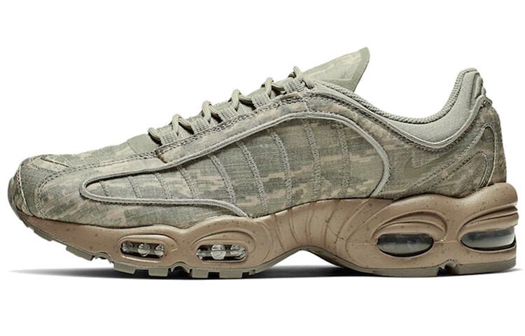 Кроссовки для бега Nike Air Max Tailwind унисекс
Кроссовки для бега Nike Air Max Tailwind унисекс