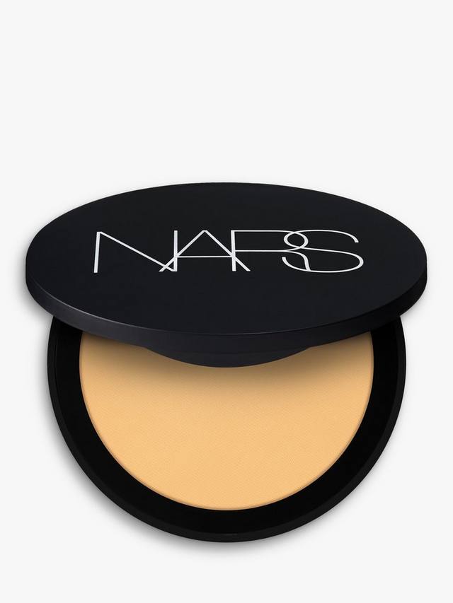 Матирующая пудра Soft Matte Advanced для идеального тона NARS, Bay
Матирующая пудра Soft Matte Advanced для идеального тона NARS, Bay