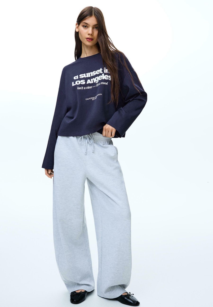 Топ Bershka BOXY-FIT, Royal Blue
Топ Bershka BOXY-FIT, Royal Blue