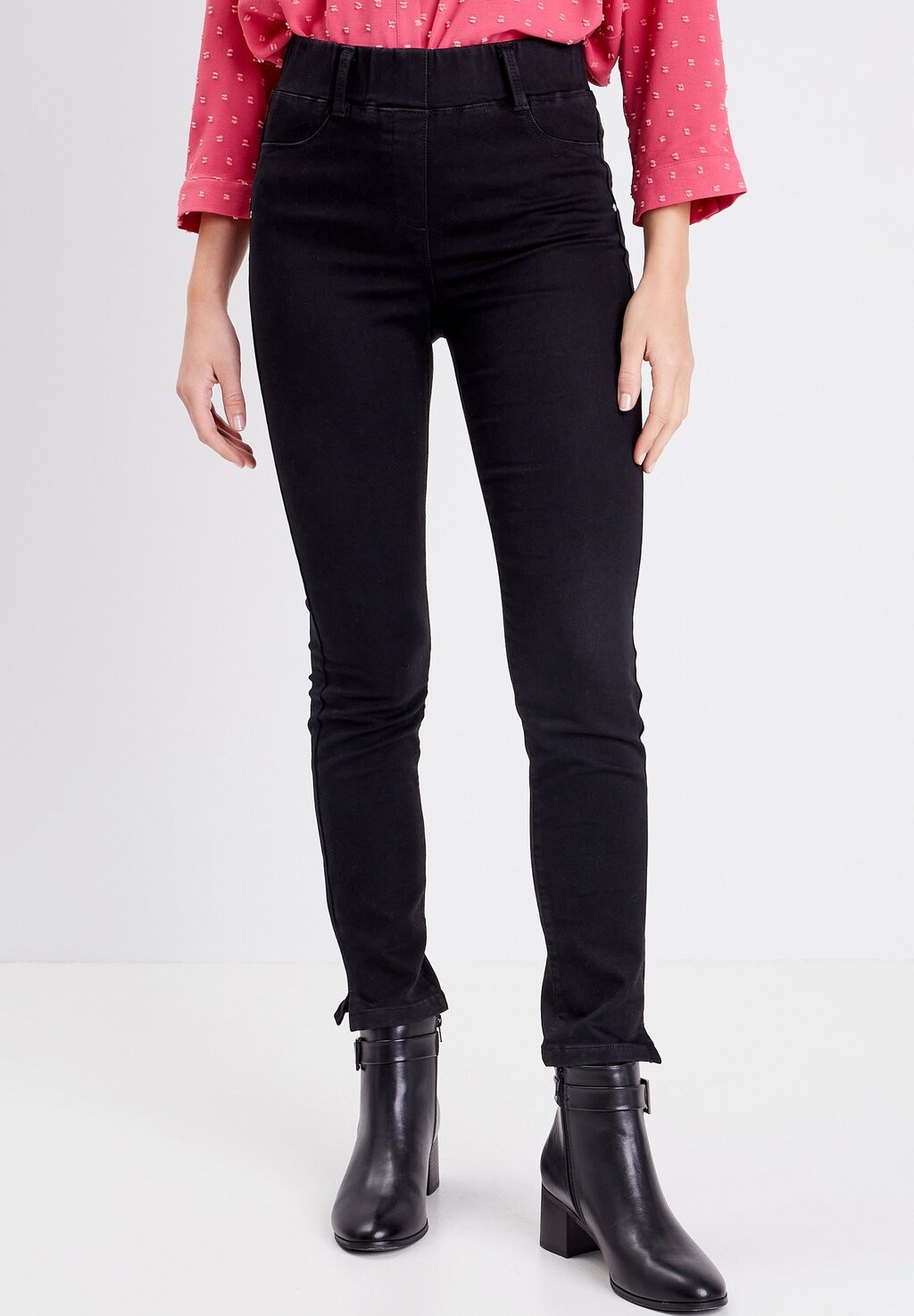 Брюки IN STANDARDGRÖSSE Breal, черный
Брюки IN STANDARDGRÖSSE Breal, черный