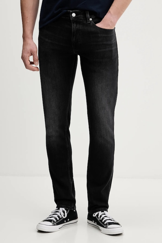 Джинсы Tommy Jeans, черный
Джинсы Tommy Jeans, черный