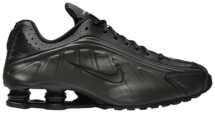 Кроссовки Nike Shox R4 'Triple Black' 2025, черный
Кроссовки Nike Shox R4 'Triple Black' 2025, черный