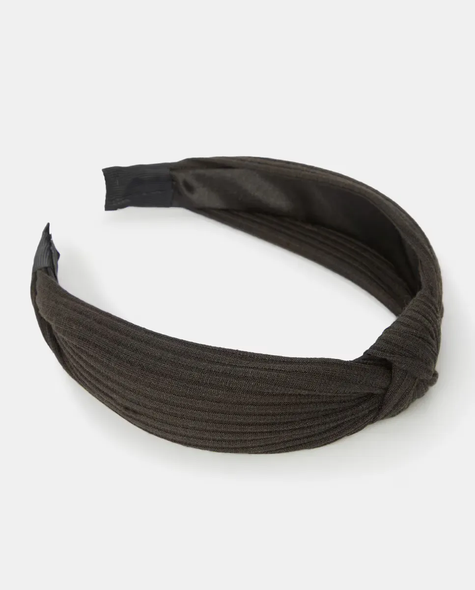 Черная повязка на голову в рубчик с узлом Araban
Черная повязка на голову в рубчик с узлом Araban