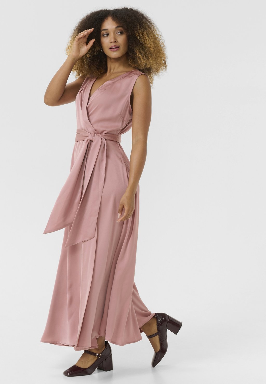 Платье NORETTA SLEEVELESS Cream, фуксия
Платье NORETTA SLEEVELESS Cream, фуксия