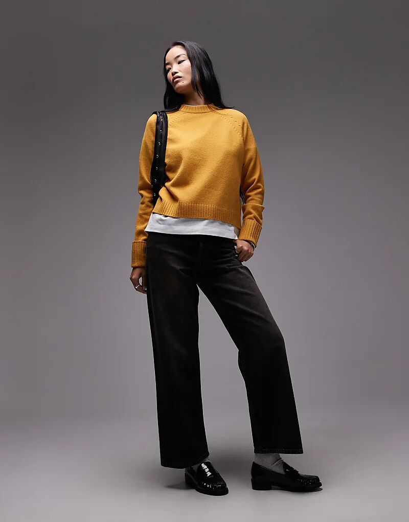 Шерстяной свитер ARKET с круглым вырезом в цвете «выжженный оранжевый»
Шерстяной свитер ARKET с круглым вырезом в цвете «выжженный оранжевый»