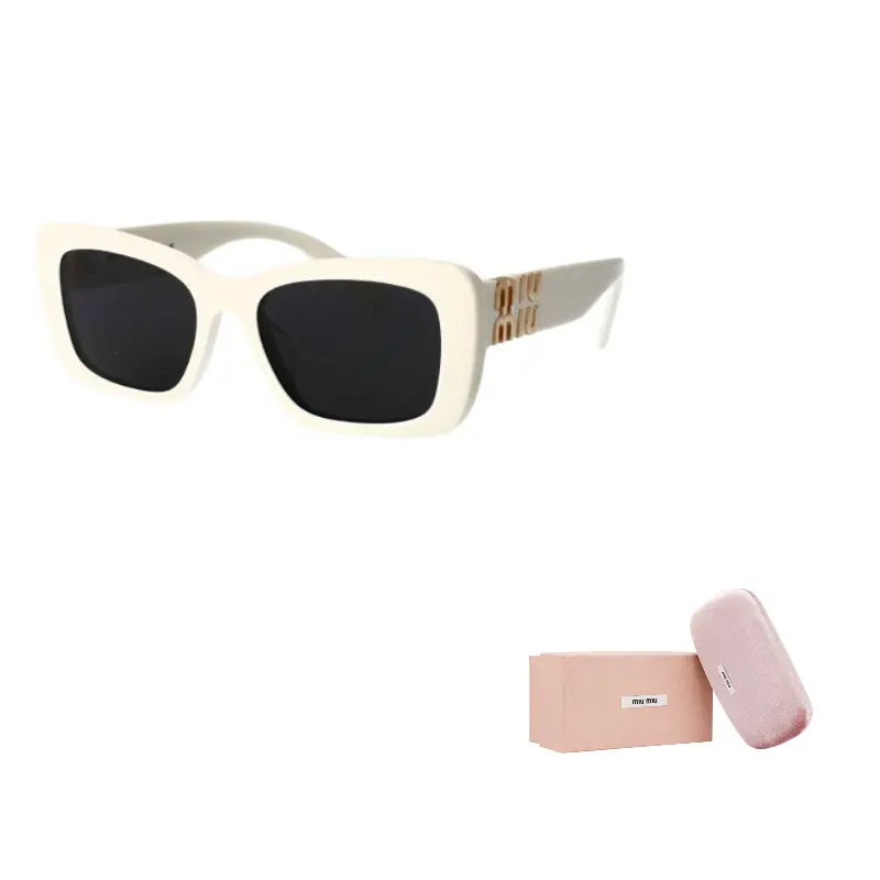 MIU MIU Ацетатные женские солнцезащитные очки кошачий глаз белого цвета, White
MIU MIU Ацетатные женские солнцезащитные очки кошачий глаз белого цвета, White