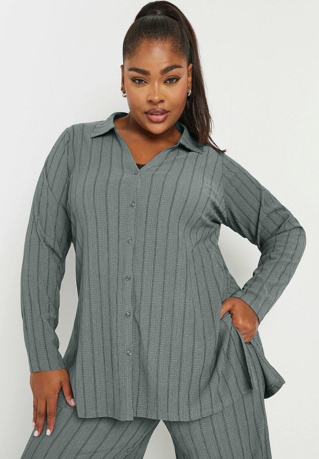 Блуза Yours Clothing, серый
Блуза Yours Clothing, серый