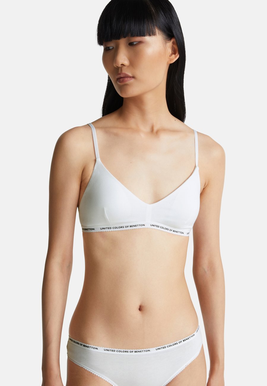 Бюстгальтер United Colors of Benetton Triangle bra, White
Бюстгальтер United Colors of Benetton Triangle bra, White