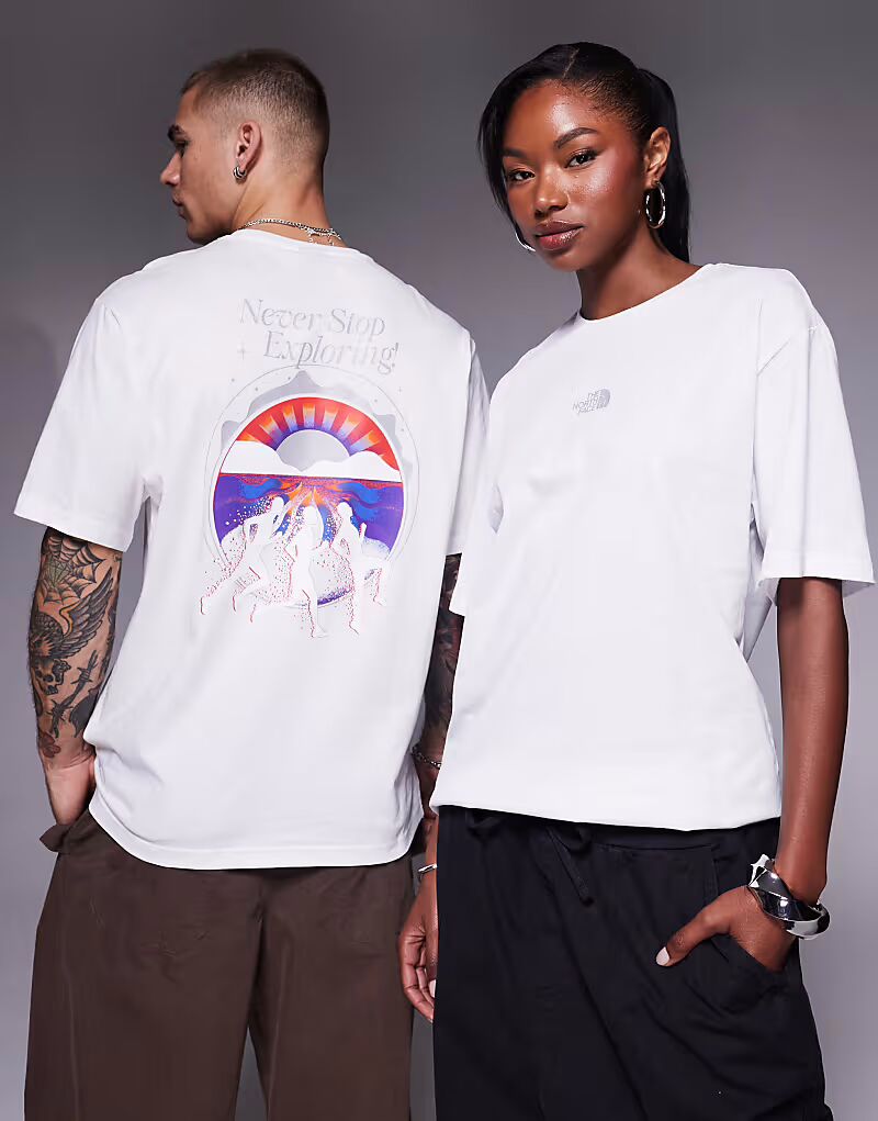 Футболка унисекс с принтом The North Face Never Stop белого цвета 
Футболка унисекс с принтом The North Face Never Stop белого цвета