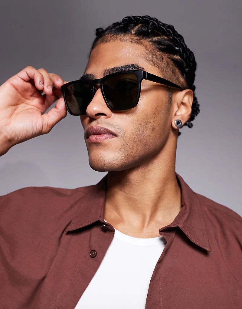 Солнцезащитные очки Quay Unplugged Square в черной поляризованной оправе - ЧЕРНЫЕ
Солнцезащитные очки Quay Unplugged Square в черной поляризованной оправе - ЧЕРНЫЕ