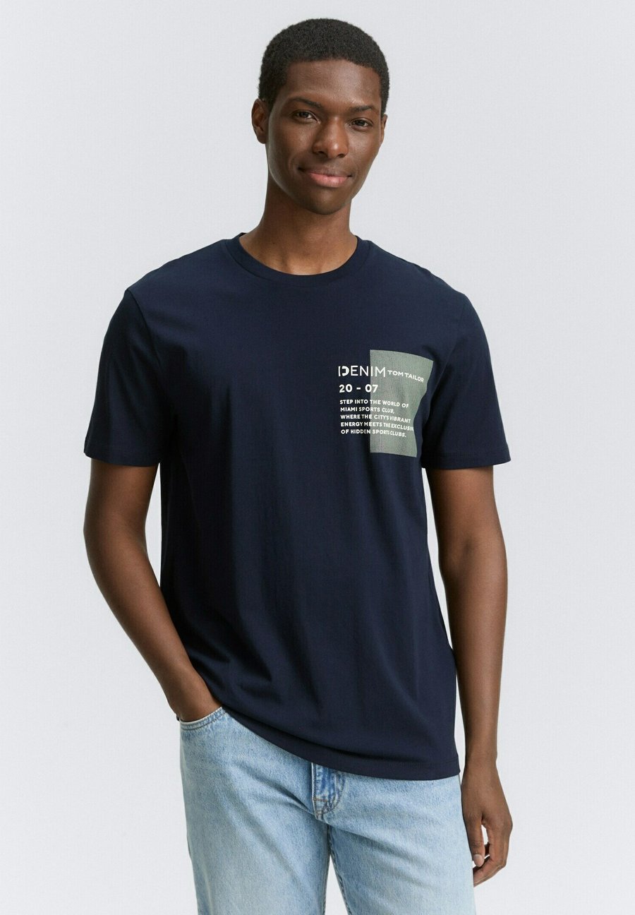 Футболка TOM TAILOR DENIM LOGO, Midnight Navy Blue/Dark Blue, Синий, Футболка TOM TAILOR DENIM LOGO, Midnight Navy Blue/Dark Blue
Футболка TOM TAILOR DENIM LOGO, Midnight Navy Blue/Dark Blue, Синий, Футболка TOM TAILOR DENIM LOGO, Midnight Navy Blue/Dark Blue
