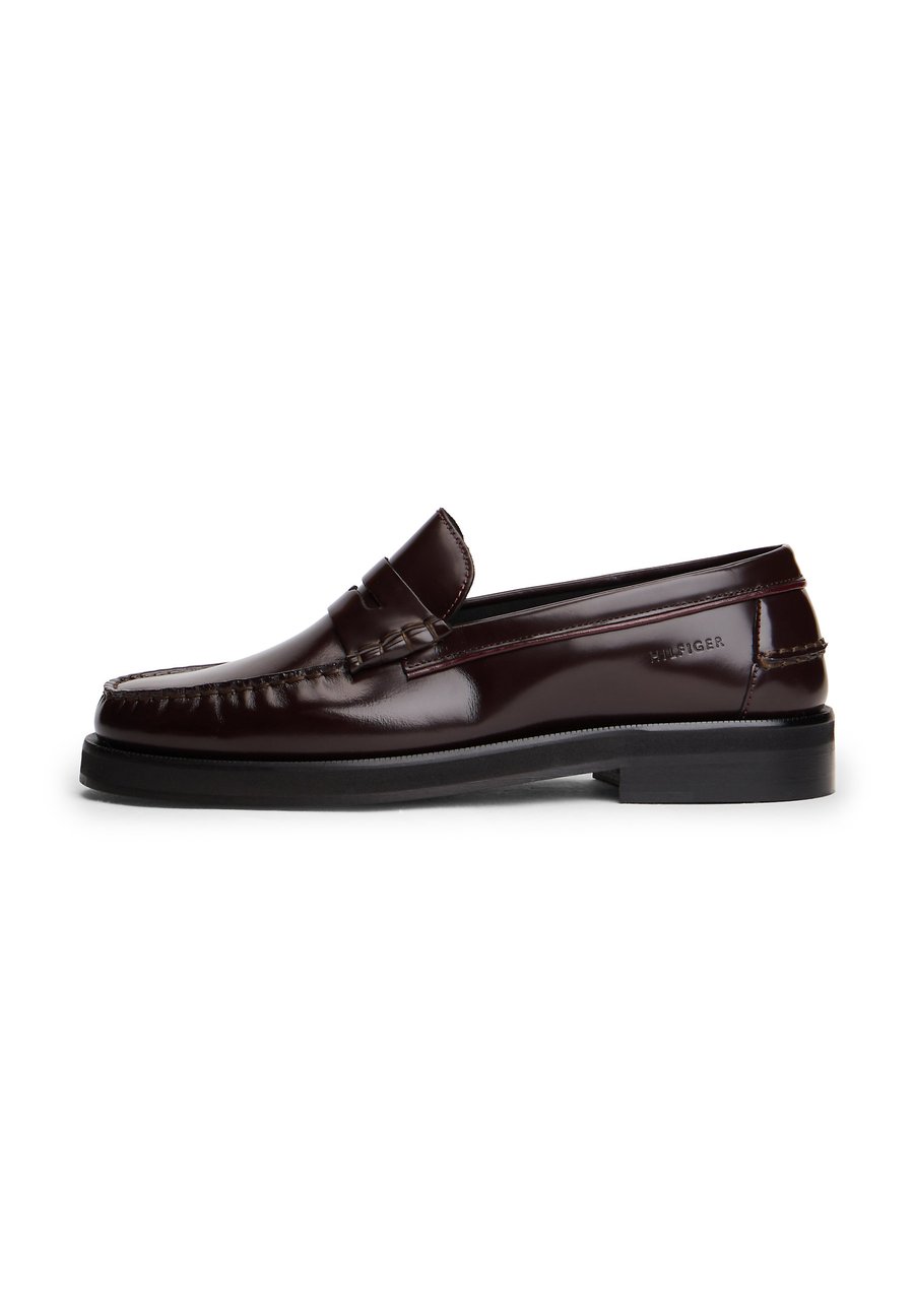 Лоферы Tommy Hilfiger Slip-ons, Oxblood/Bordeaux
Лоферы Tommy Hilfiger Slip-ons, Oxblood/Bordeaux
