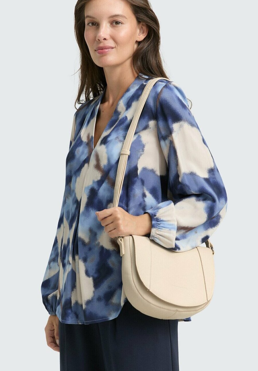 Сумка кросс-боди TOM TAILOR Cross body bag, Off White Off White/Off-White
Сумка кросс-боди TOM TAILOR Cross body bag, Off White Off White/Off-White