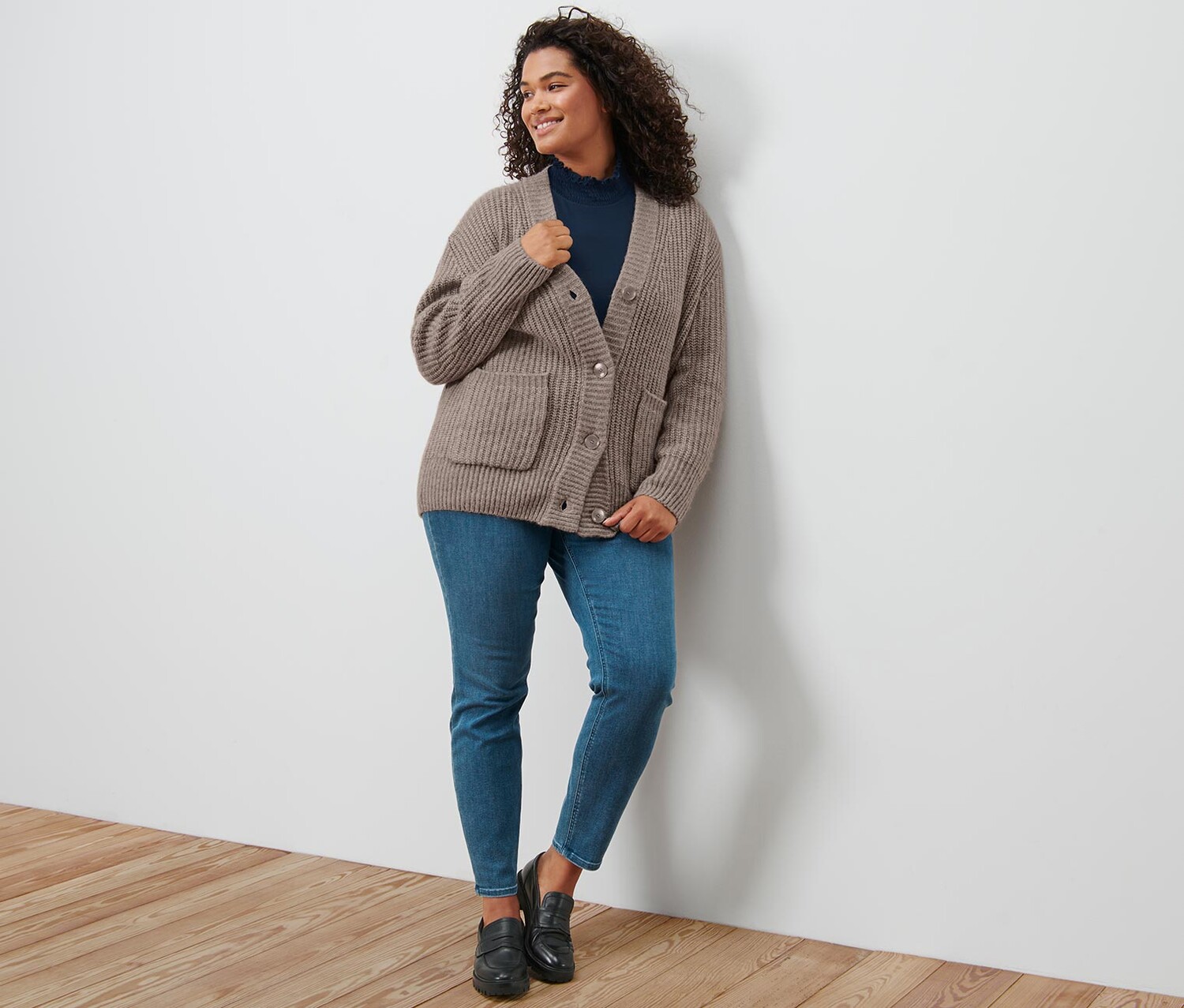 Блузка-рубашка с воротником стойкой Tchibo, темно-синий
Блузка-рубашка с воротником стойкой Tchibo, темно-синий