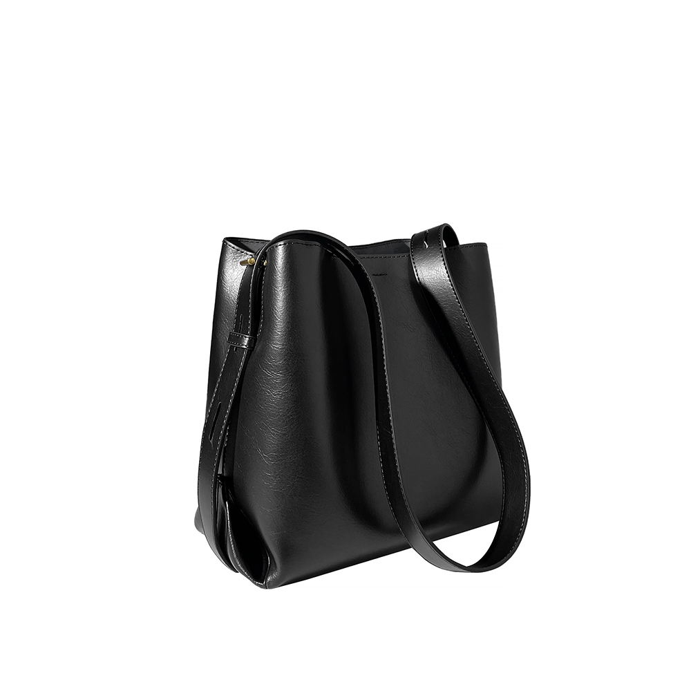 AJ AOIRJ Сумка через плечо, Black
AJ AOIRJ Сумка через плечо, Black