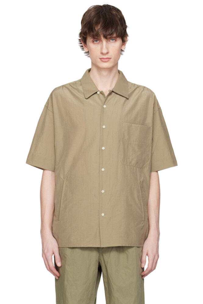 Рубашка-капри цвета хаки с карманом DOCUMENT
Рубашка-капри цвета хаки с карманом DOCUMENT