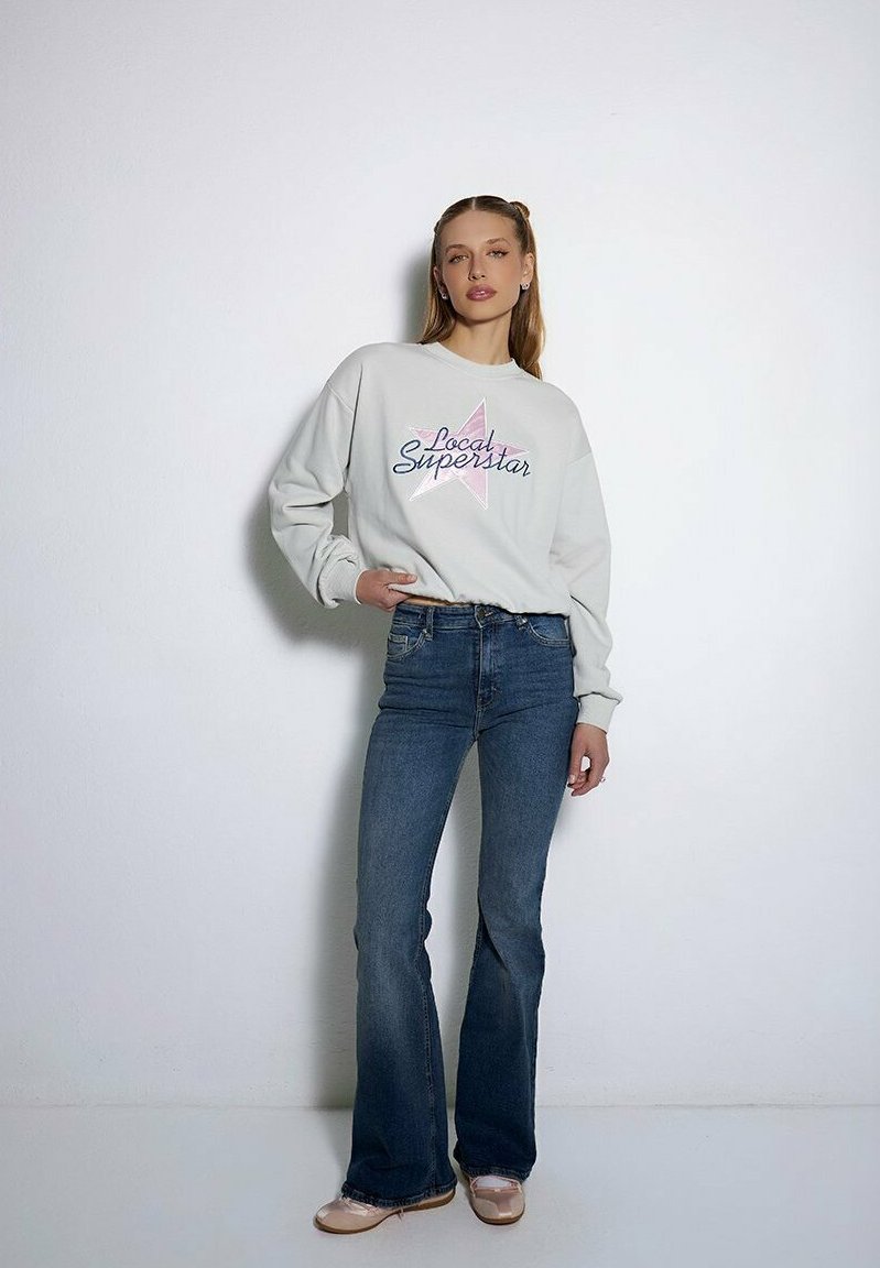 Толстовка Local Heroes Sweatshirt, Print/Light Grey
Толстовка Local Heroes Sweatshirt, Print/Light Grey