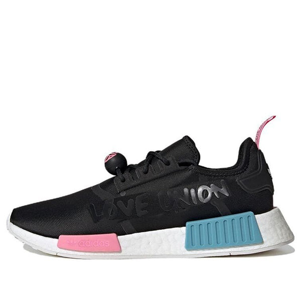 Кроссовки nmd_r1 x andr saraiva Adidas, черный
Кроссовки nmd_r1 x andr saraiva Adidas, черный