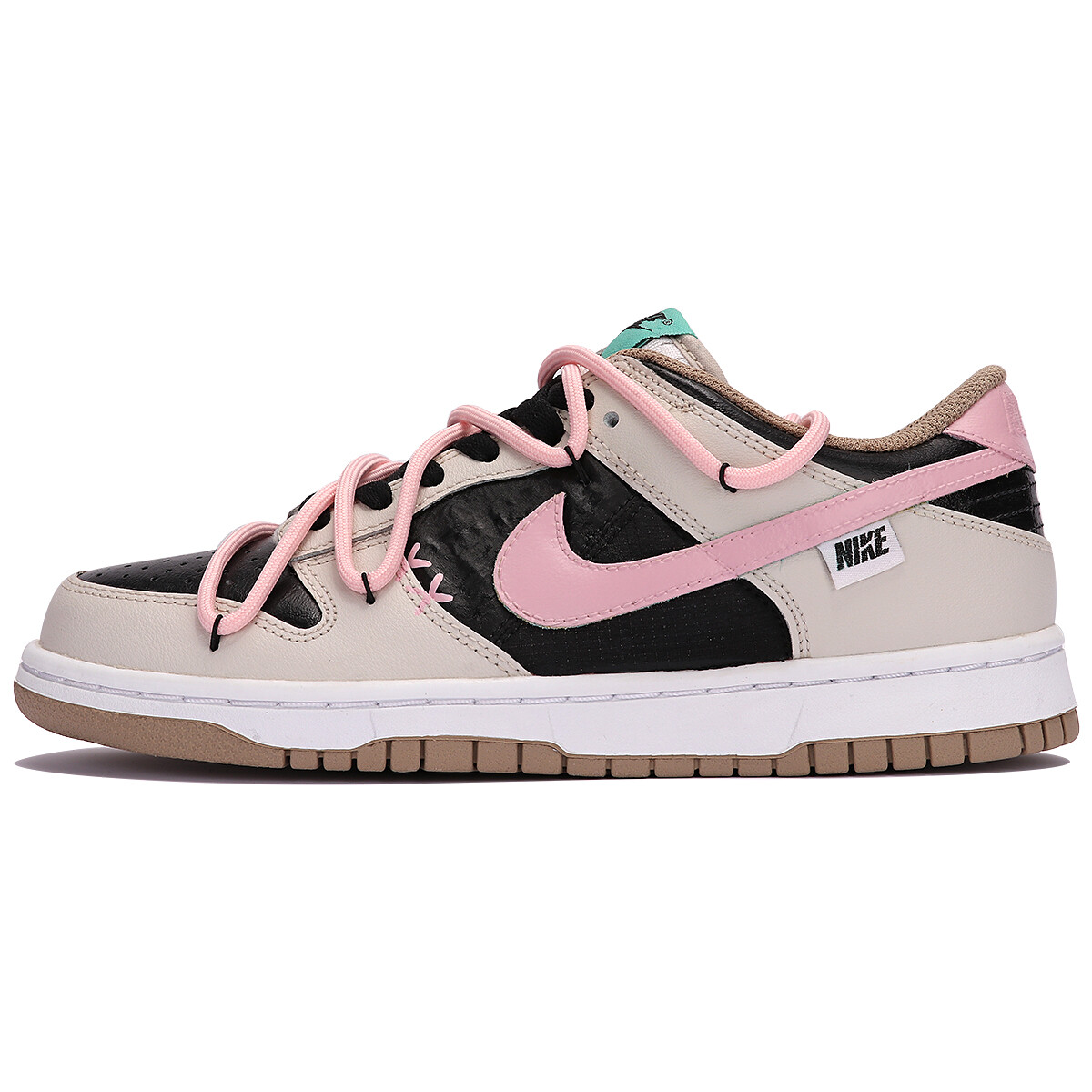 Кроссовки Nike Dunk Skateboarding Shoes Women's Low-top Black/Brown, черный/коричневый
Кроссовки Nike Dunk Skateboarding Shoes Women's Low-top Black/Brown, черный/коричневый