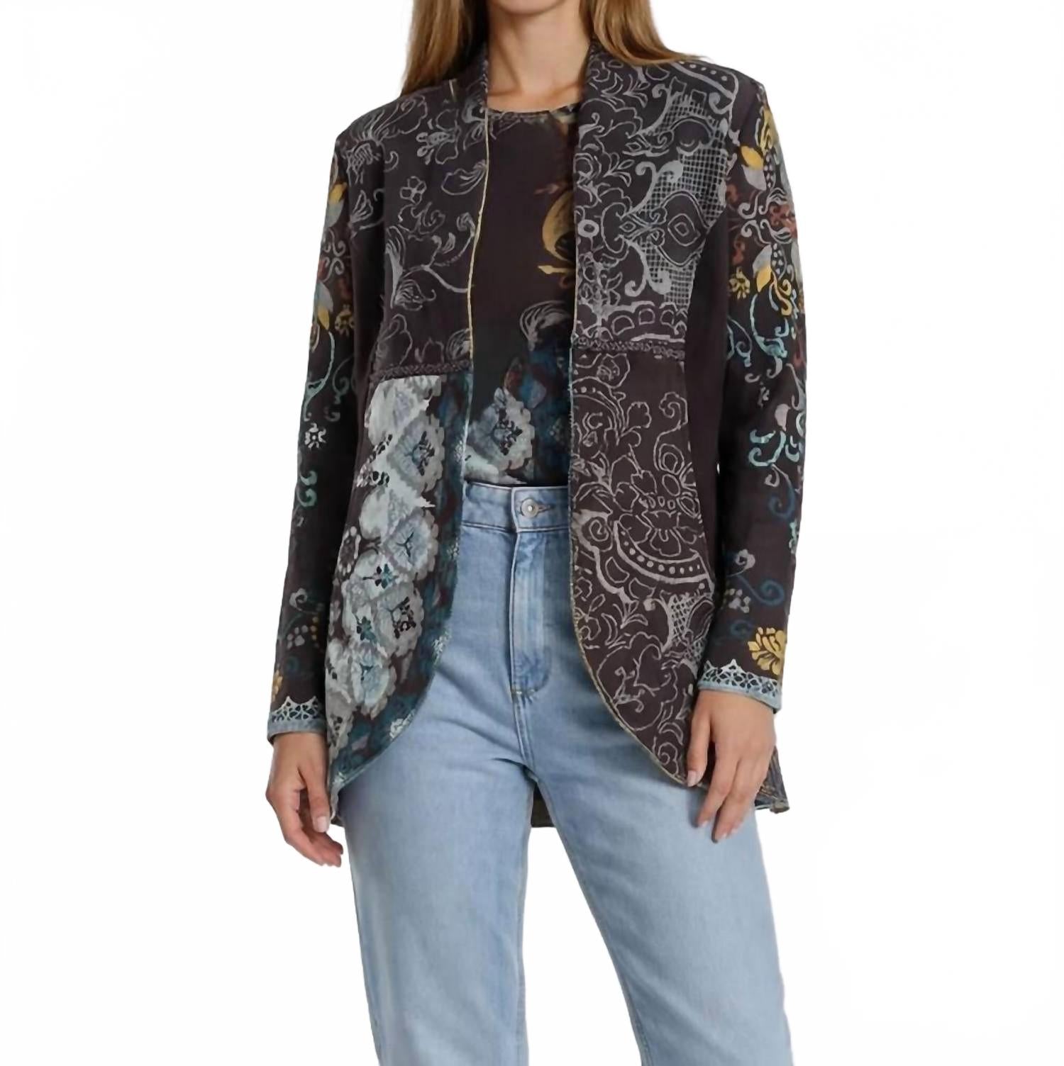 IVKO Длинный жакет в стиле Ренессанс, коричневый с разноцветными вставками
IVKO Длинный жакет в стиле Ренессанс, коричневый с разноцветными вставками