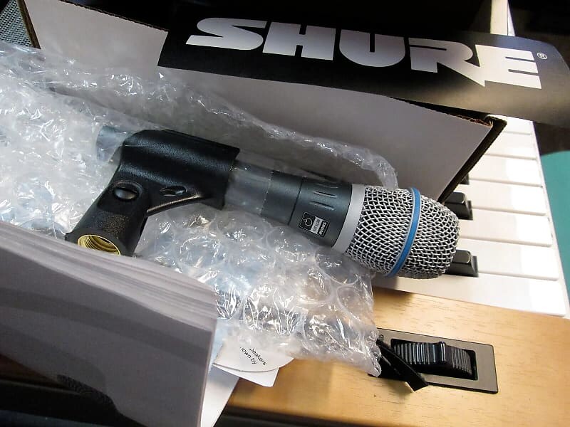 Микрофон Shure BETA 87A Supercardioid Dynamic Mirophone 
Микрофон Shure BETA 87A Supercardioid Dynamic Mirophone