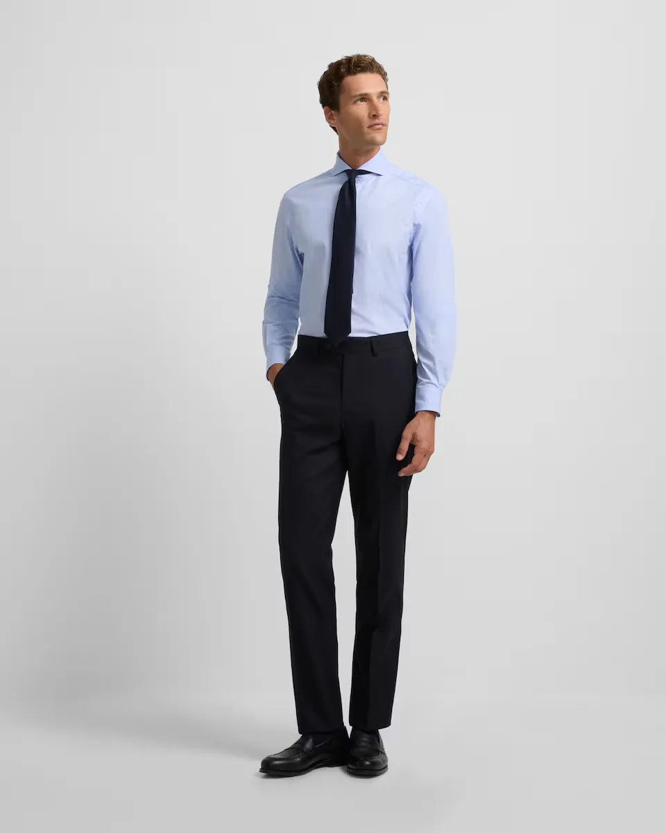 Брюки мужские из натурального эластичного материала светло-синего цвета Silbon, синий
Брюки мужские из натурального эластичного материала светло-синего цвета Silbon, синий