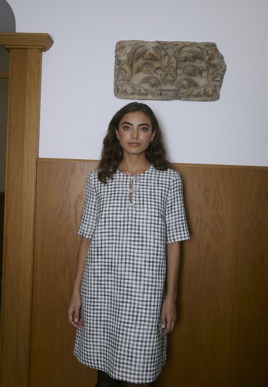 Платье Culture CUHEAVEN DRESS, Black White Check/White
Платье Culture CUHEAVEN DRESS, Black White Check/White