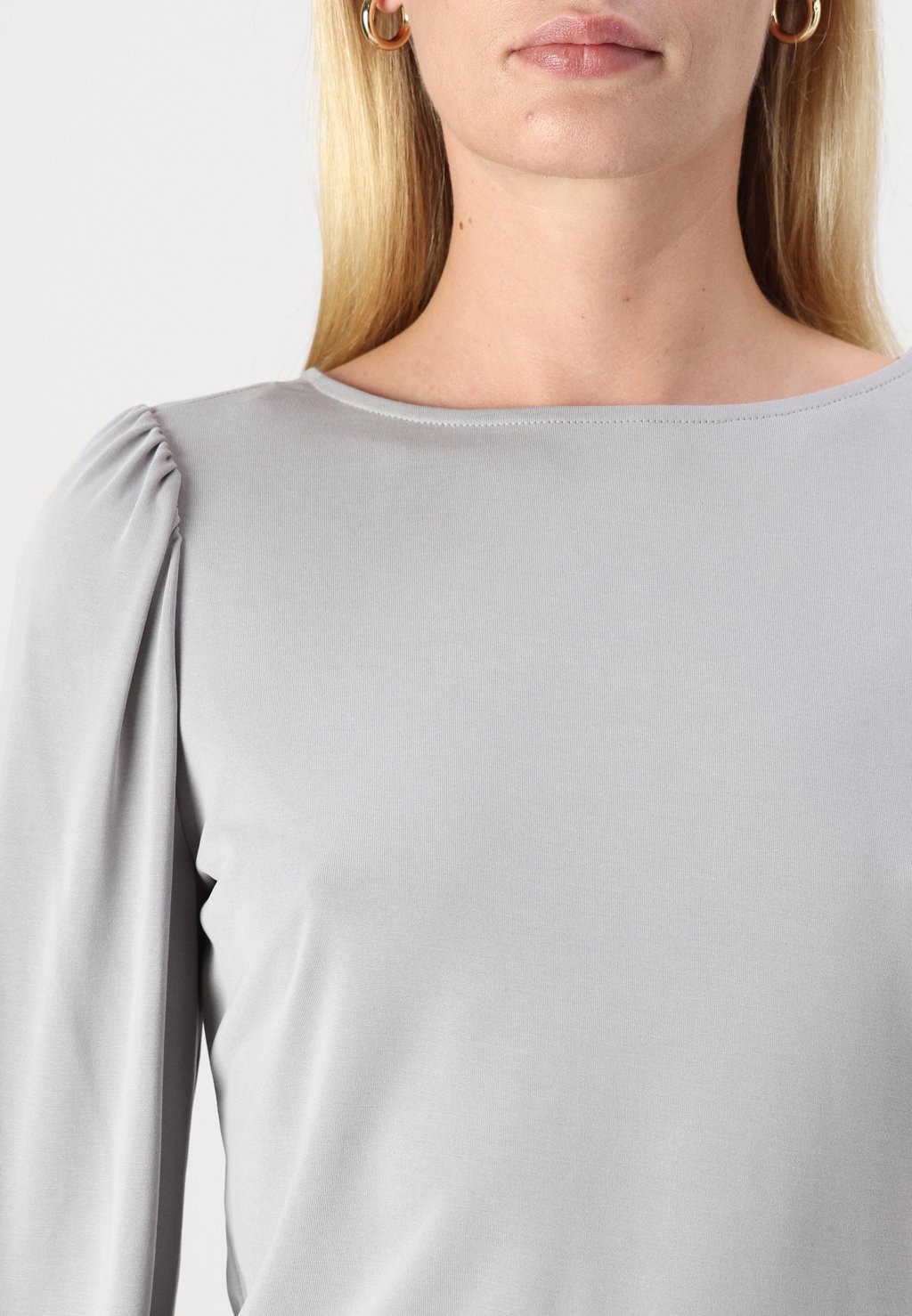 Топ с длинными рукавами ONLFREE LIFE ONLY Tall, серый
Топ с длинными рукавами ONLFREE LIFE ONLY Tall, серый