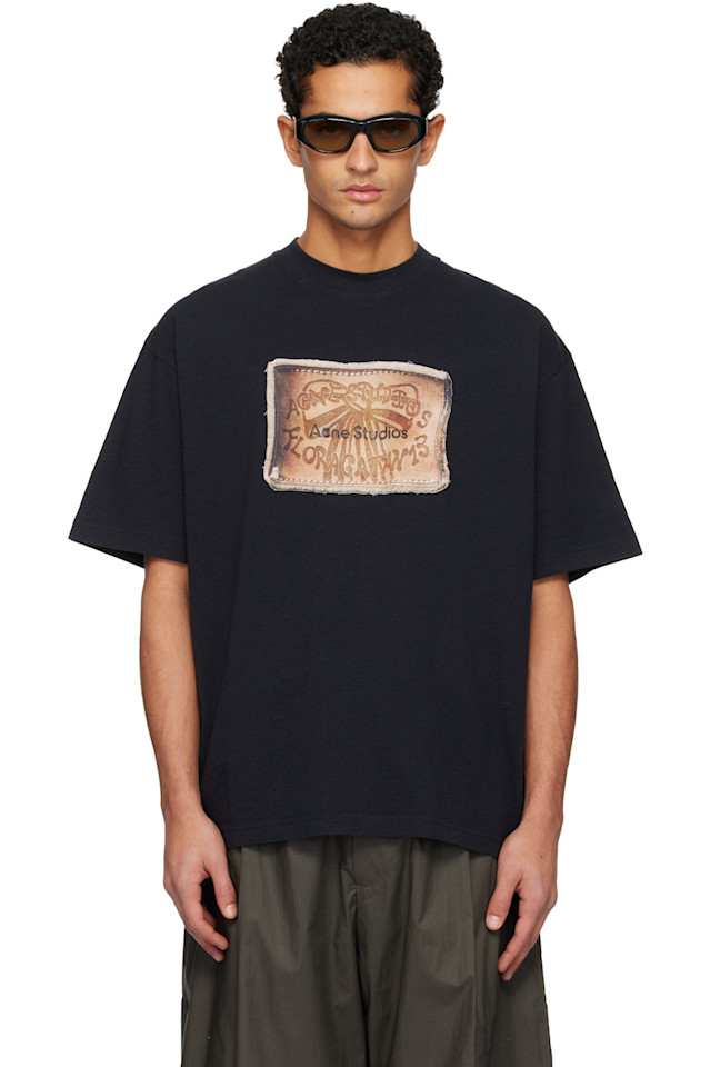 Acne Studios Черная футболка с логотипом
Acne Studios Черная футболка с логотипом