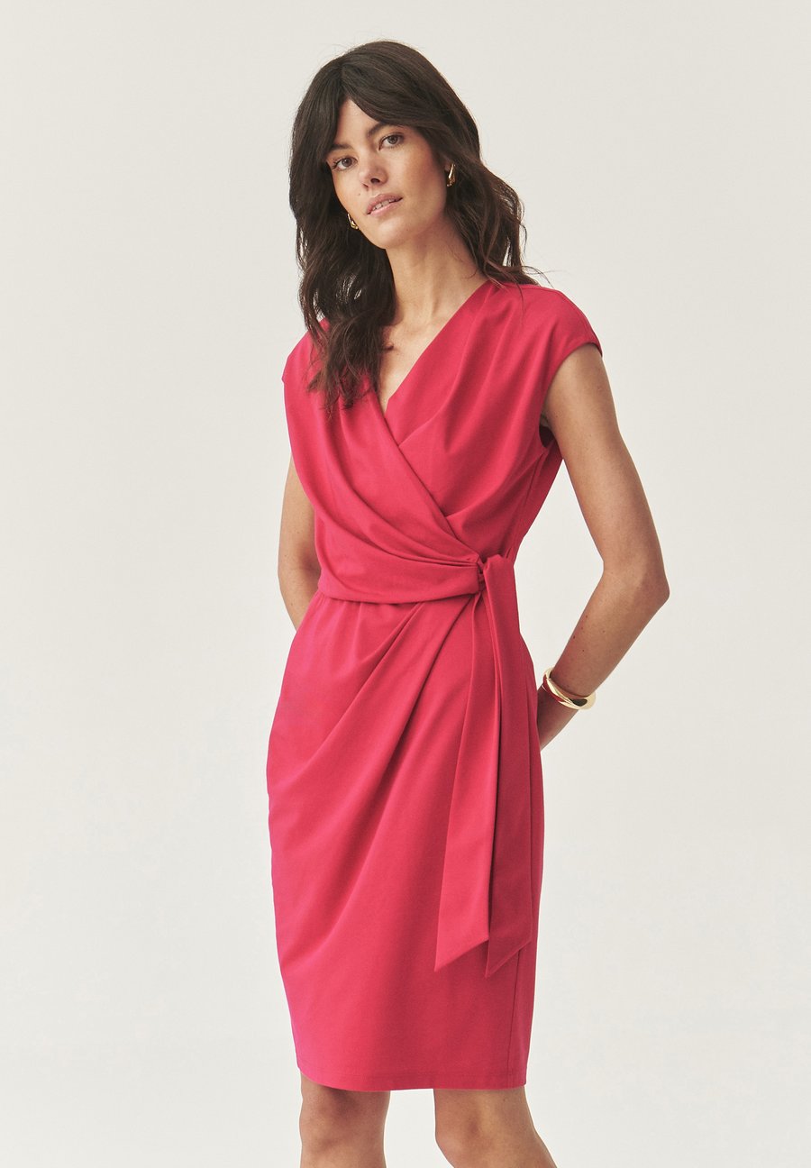 Платье TATUUM REWIKI, Fuhsia/Neon Pink
Платье TATUUM REWIKI, Fuhsia/Neon Pink