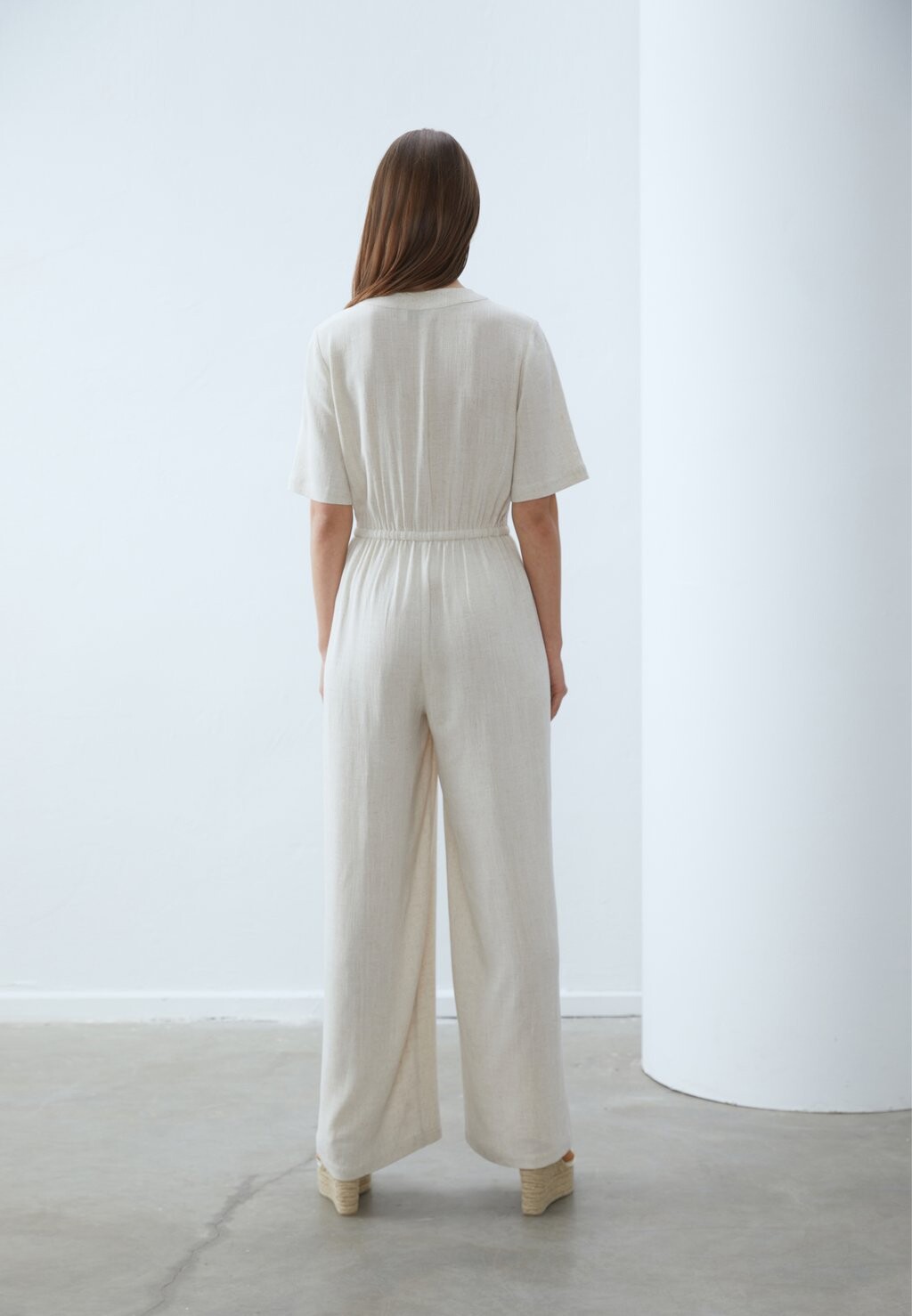 Комбинезон Anna Field, кремовый
Комбинезон Anna Field, кремовый