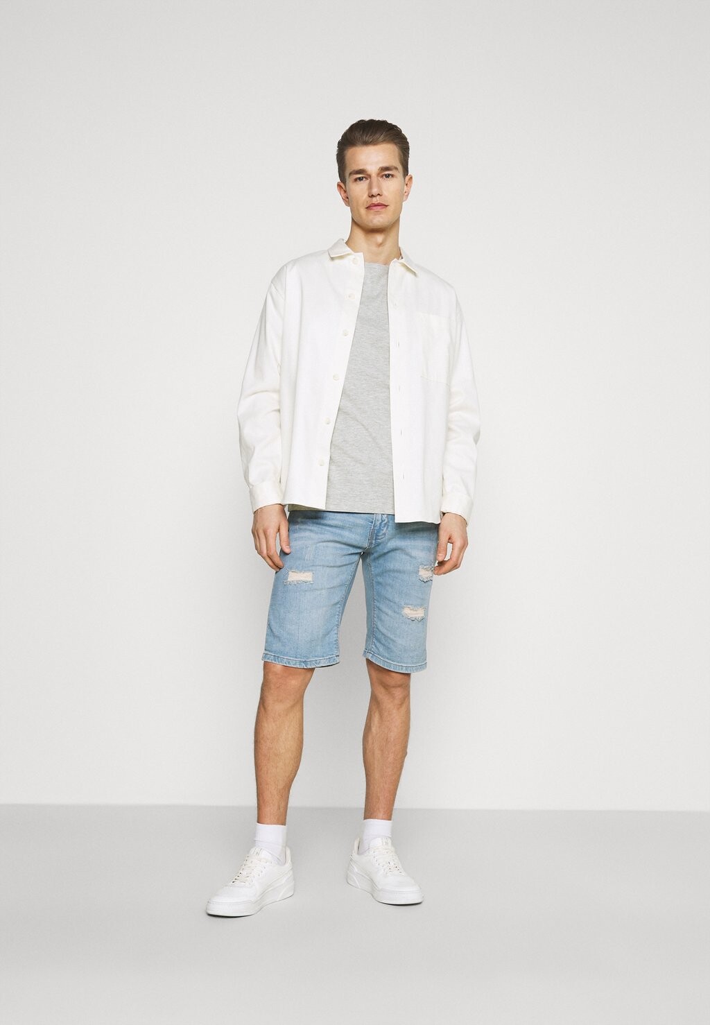 базовая футболка НАБОР 3 Pier One, черный/серый/бордо
базовая футболка НАБОР 3 Pier One, черный/серый/бордо