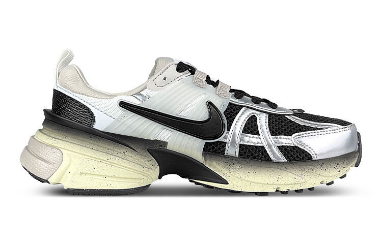 Кроссовки Nike V2K Run для женщин
Кроссовки Nike V2K Run для женщин