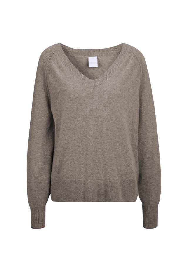 Свитер с V-образным вырезом и кашемиром Madeleine, цвет cappuccino
Свитер с V-образным вырезом и кашемиром Madeleine, цвет cappuccino