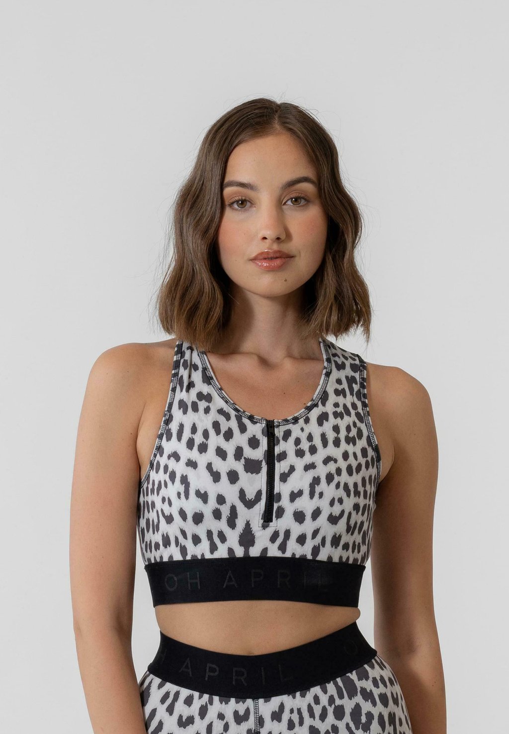 Топ TAYLOR OH APRIL, светло-серый
Топ TAYLOR OH APRIL, светло-серый