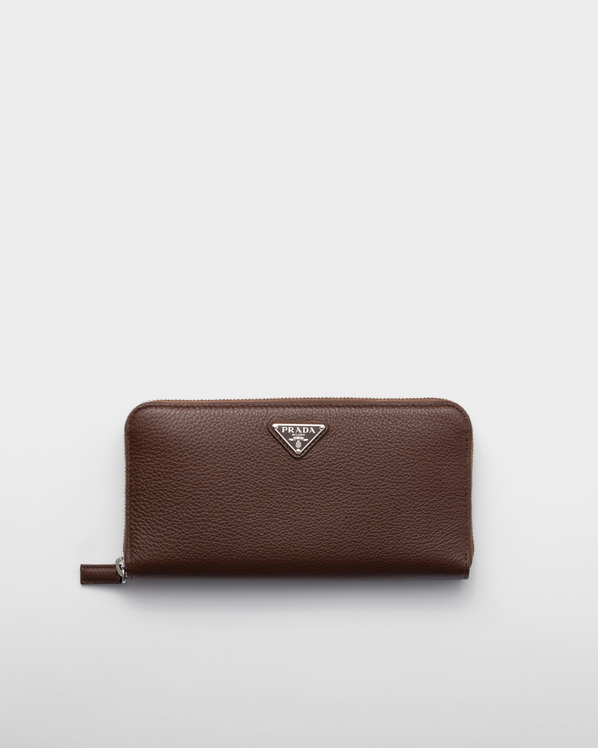 Кожаный кошелек Prada, сиенна
Кожаный кошелек Prada, сиенна