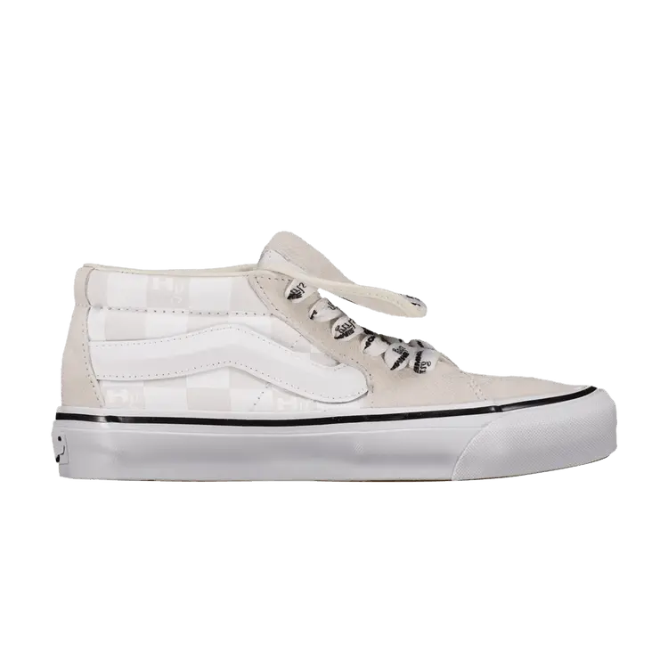 Кроссовки Vans HommeGirls x Sk8-Mid Reissue 83 OST 'White', белый
Кроссовки Vans HommeGirls x Sk8-Mid Reissue 83 OST 'White', белый