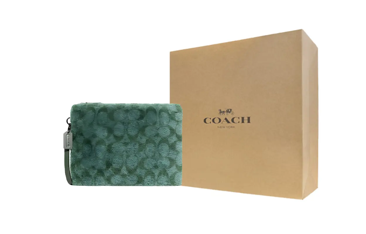 Сумка на запястье клатч большая women's green из шерсти и перчаточной кожи COACH, Gift Box Set (Set+желтый Box)
Сумка на запястье клатч большая women's green из шерсти и перчаточной кожи COACH, Gift Box Set (Set+желтый Box)
