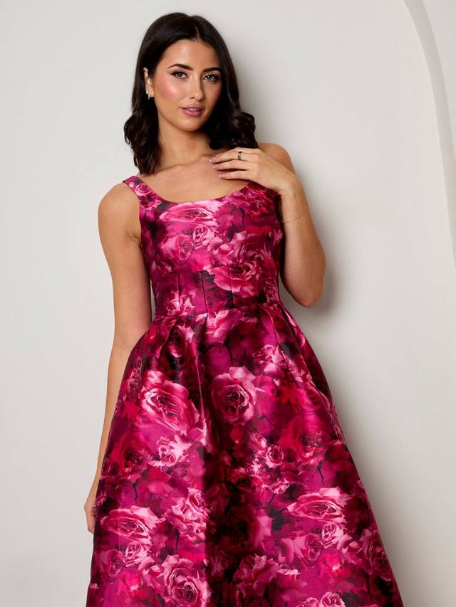 Платье в цветочек Chi Chi London, фиолетовый
Платье в цветочек Chi Chi London, фиолетовый