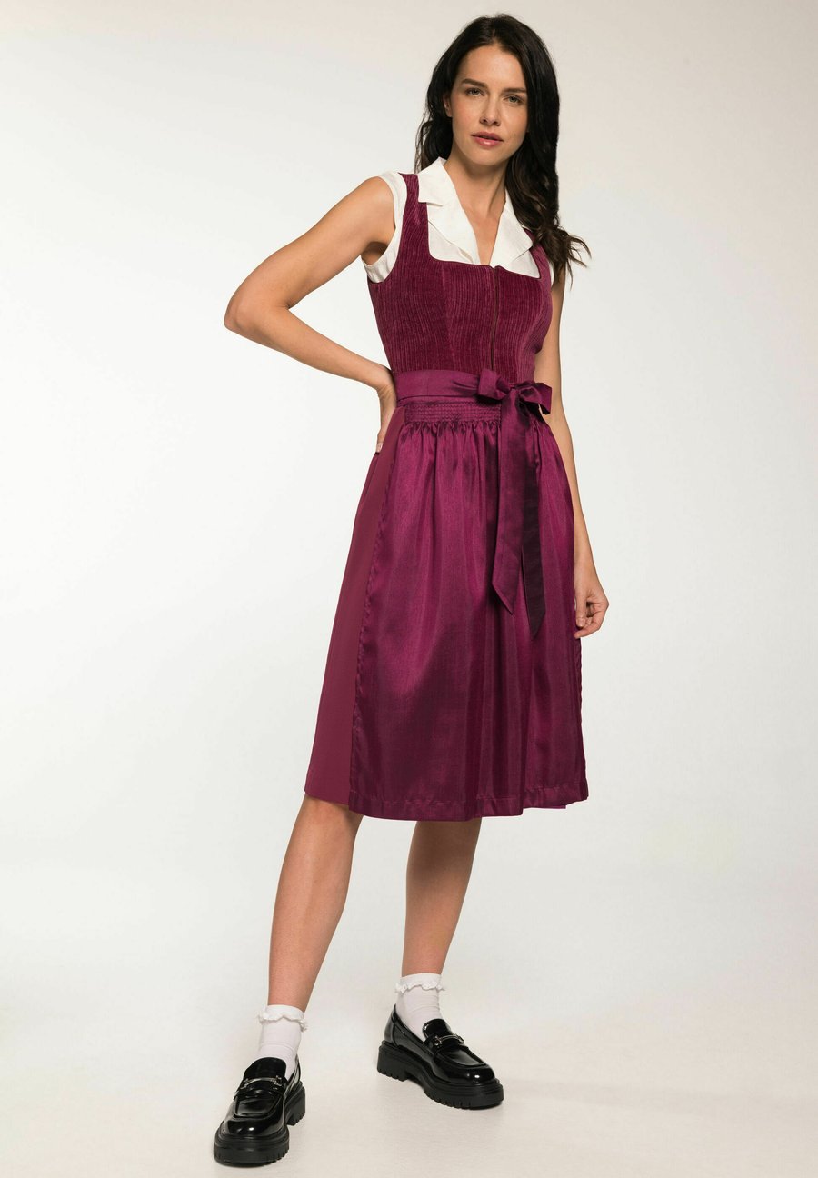 Платье Spieth & Wensky GRANT, Beere/Berry
Платье Spieth & Wensky GRANT, Beere/Berry