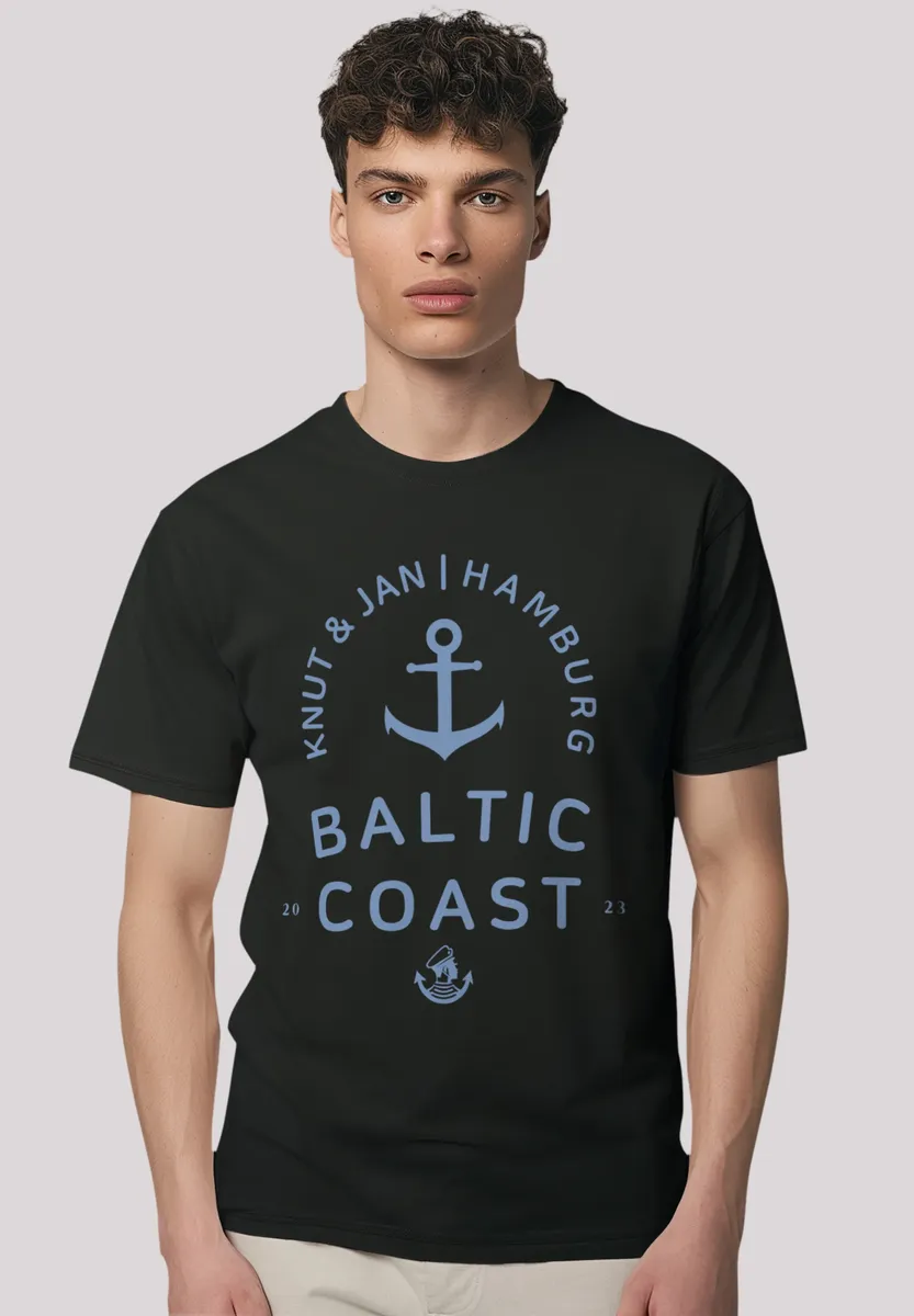 F4NT4STIC Футболка "Baltic Sea Logo Knut & Jan Hamburg", премиум качество, черный
F4NT4STIC Футболка "Baltic Sea Logo Knut & Jan Hamburg", премиум качество, черный