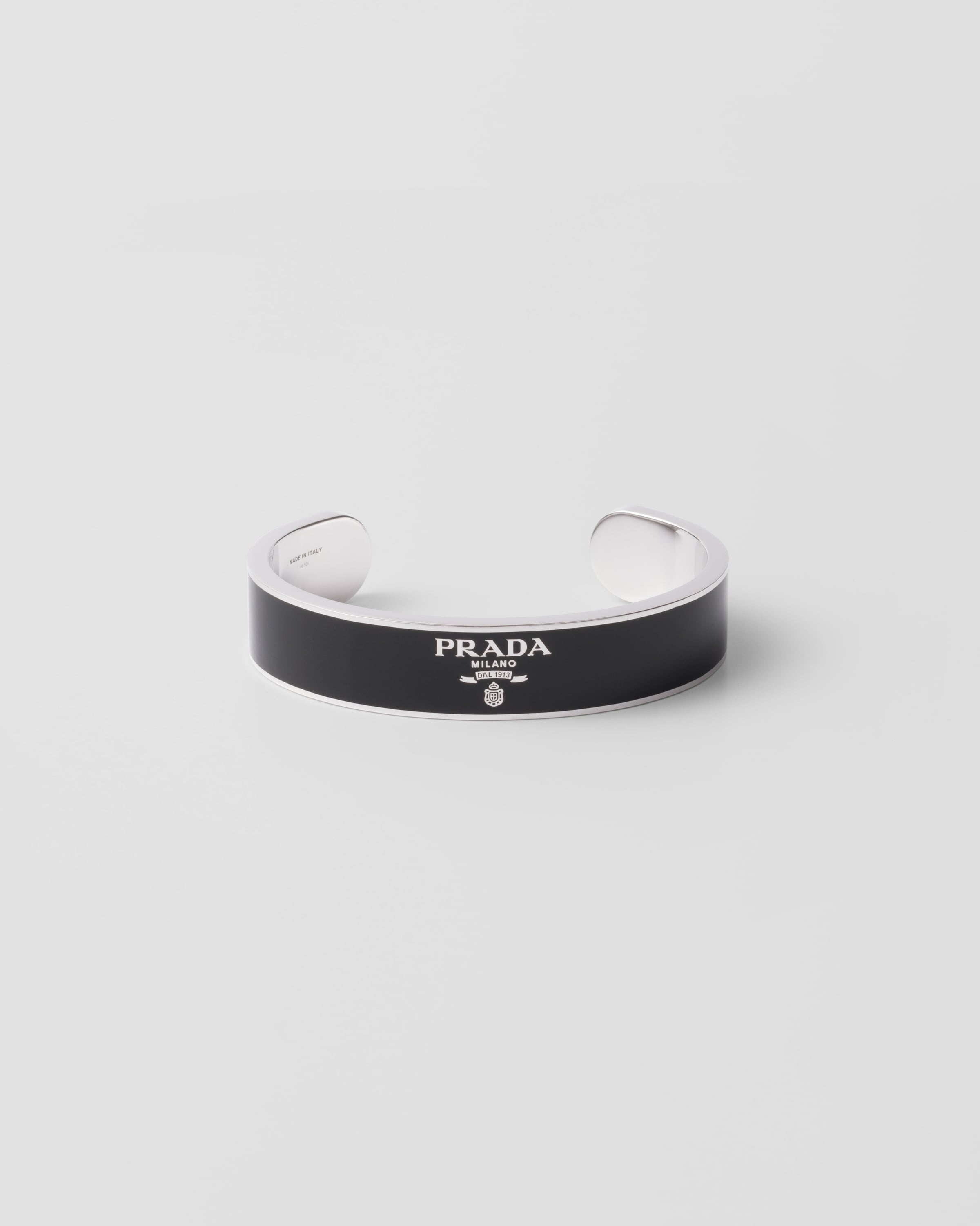 Серебряный браслет-кафф Prada, черный
Серебряный браслет-кафф Prada, черный