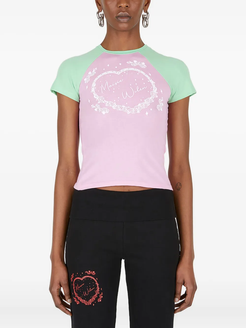 Топ с сердечным принтом и рукавами реглан Maisie Wilen, розовый
Топ с сердечным принтом и рукавами реглан Maisie Wilen, розовый