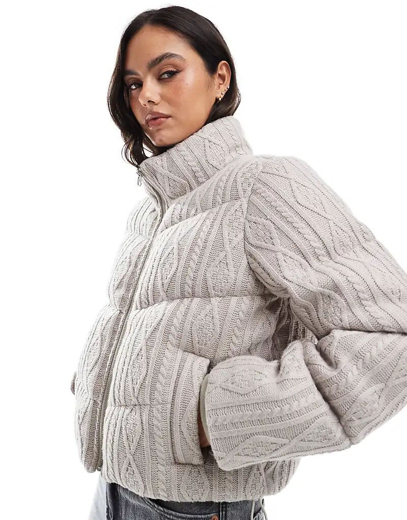 Укороченный жакет Hollister Cable с высоким воротом, цвет мокко
Укороченный жакет Hollister Cable с высоким воротом, цвет мокко