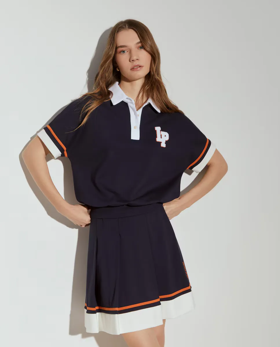 Женский поло триколор с коротким рукавом Lion of Porches, темно-синий
Женский поло триколор с коротким рукавом Lion of Porches, темно-синий