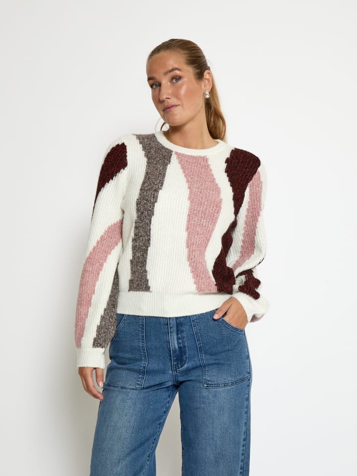 Минерально-красный жаккардовый свитер Peppercorn
Минерально-красный жаккардовый свитер Peppercorn