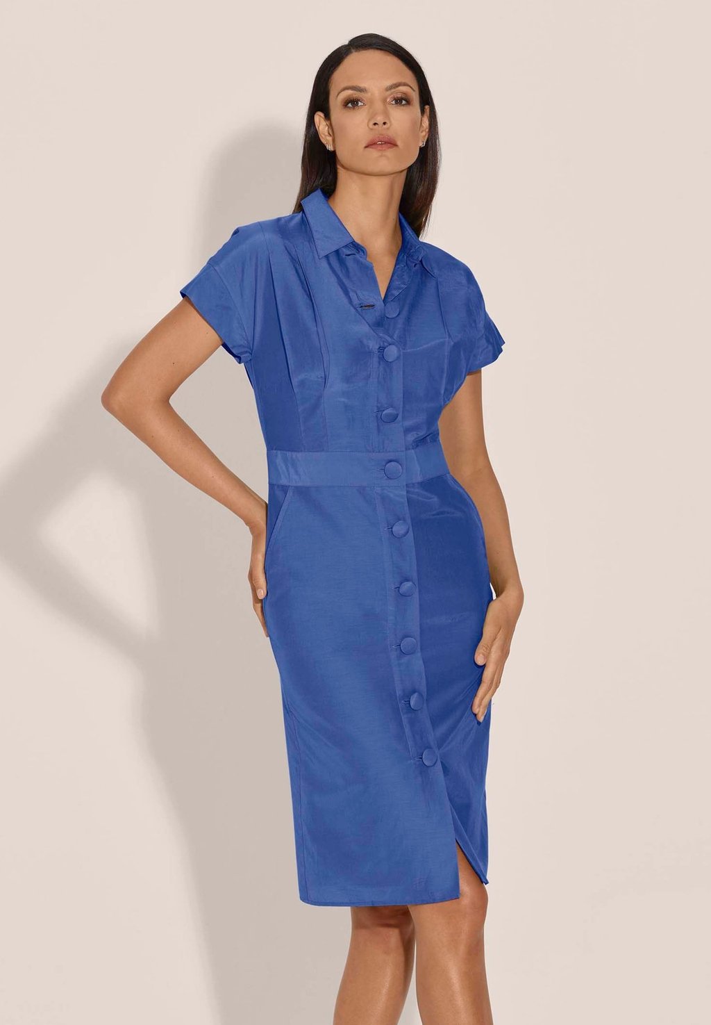 Платье-рубашка MADELEINE, цвет Royal Blue
Платье-рубашка MADELEINE, цвет Royal Blue