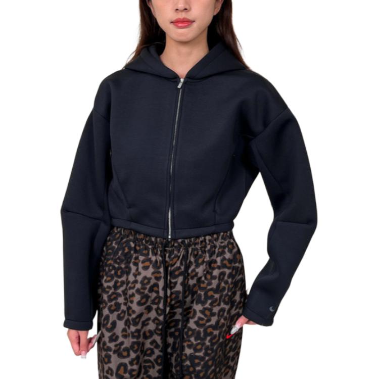 Nike Куртка женская черная
Nike Куртка женская черная